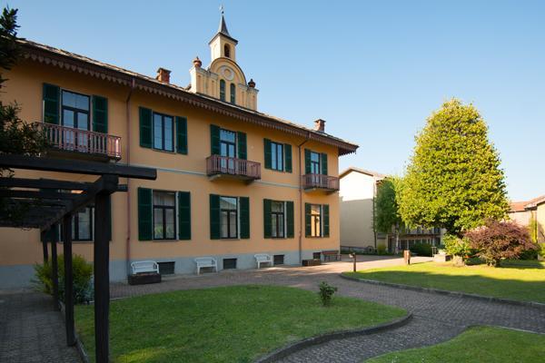 Foresteria Valdese Hotell Torre Pellice Exteriör bild