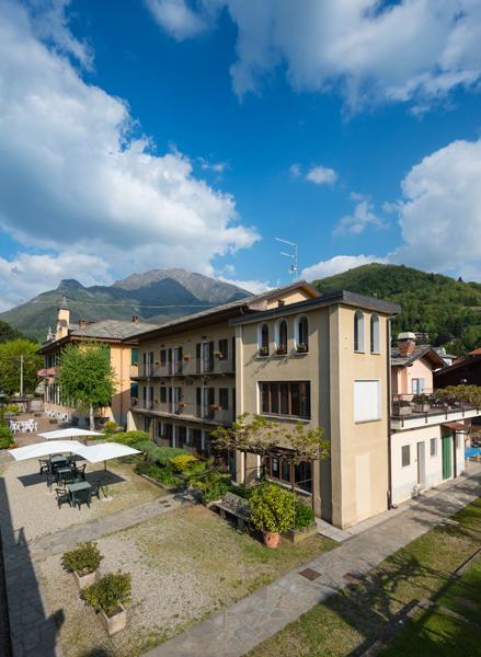 Foresteria Valdese Hotell Torre Pellice Exteriör bild